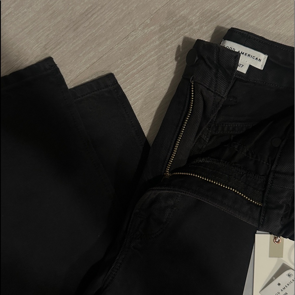 Good American Side Slit High Rise Straight Jeans | Black